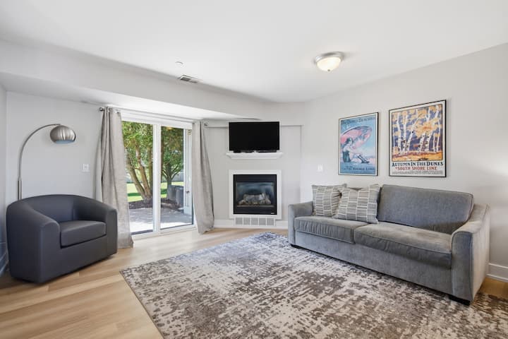 Family Friendly One Bedroom Condo With Heated Pool - Saugatuck, MI