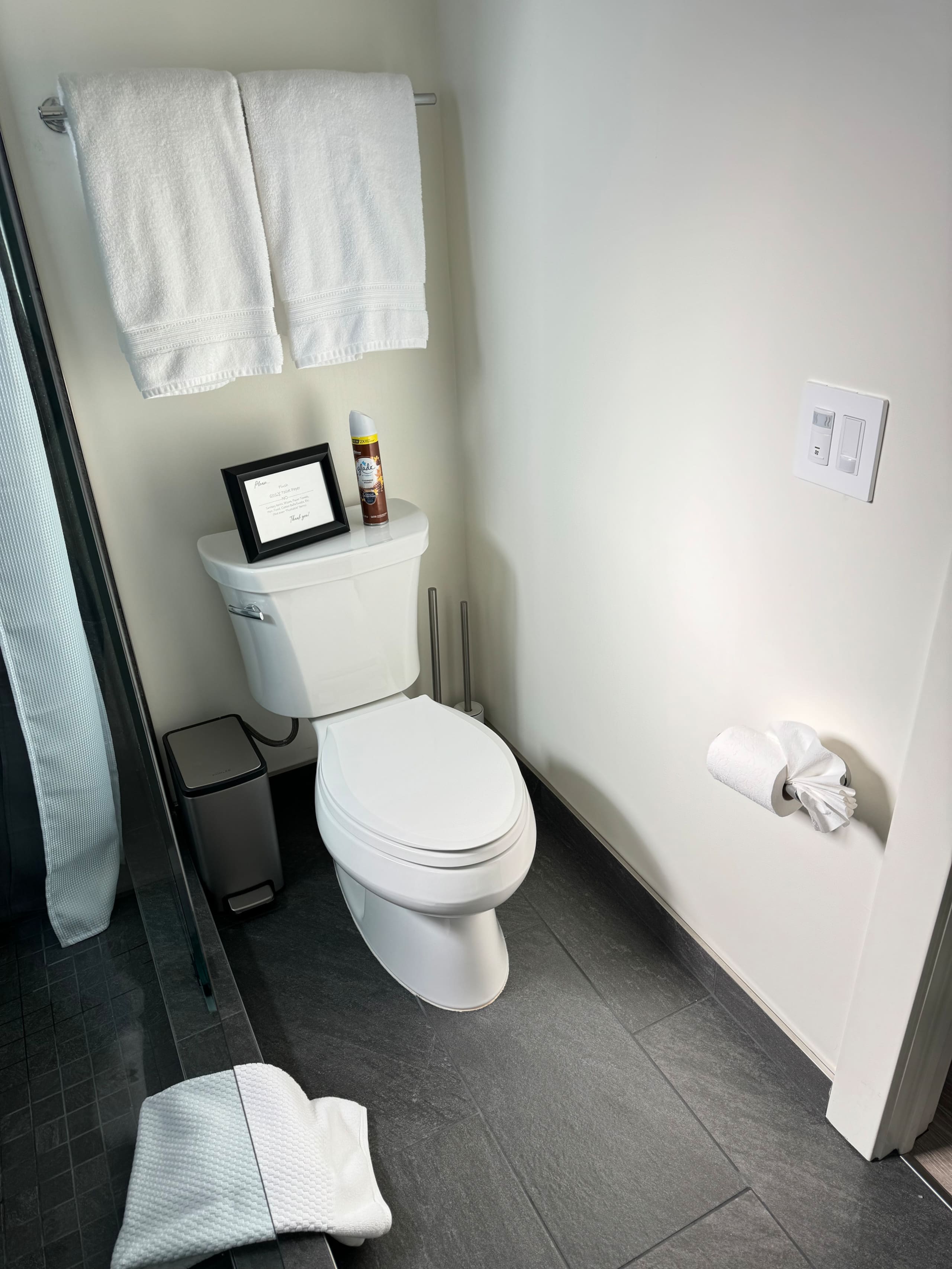 Home in South San Francisco · ★4.94 · 1 bedroom · 1 bed · 1 private bath - Image 13