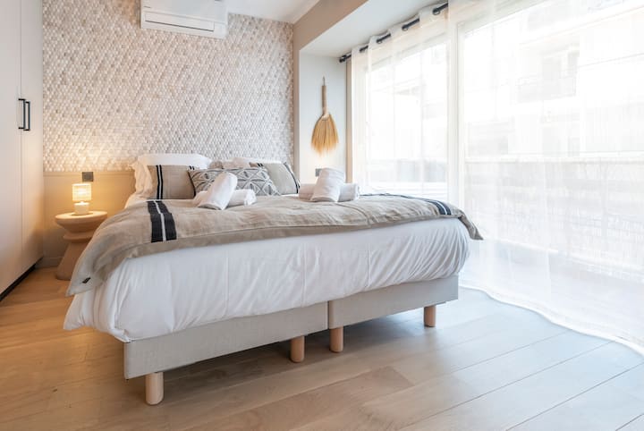 Легло с висок клас хотелски матрак 160 см