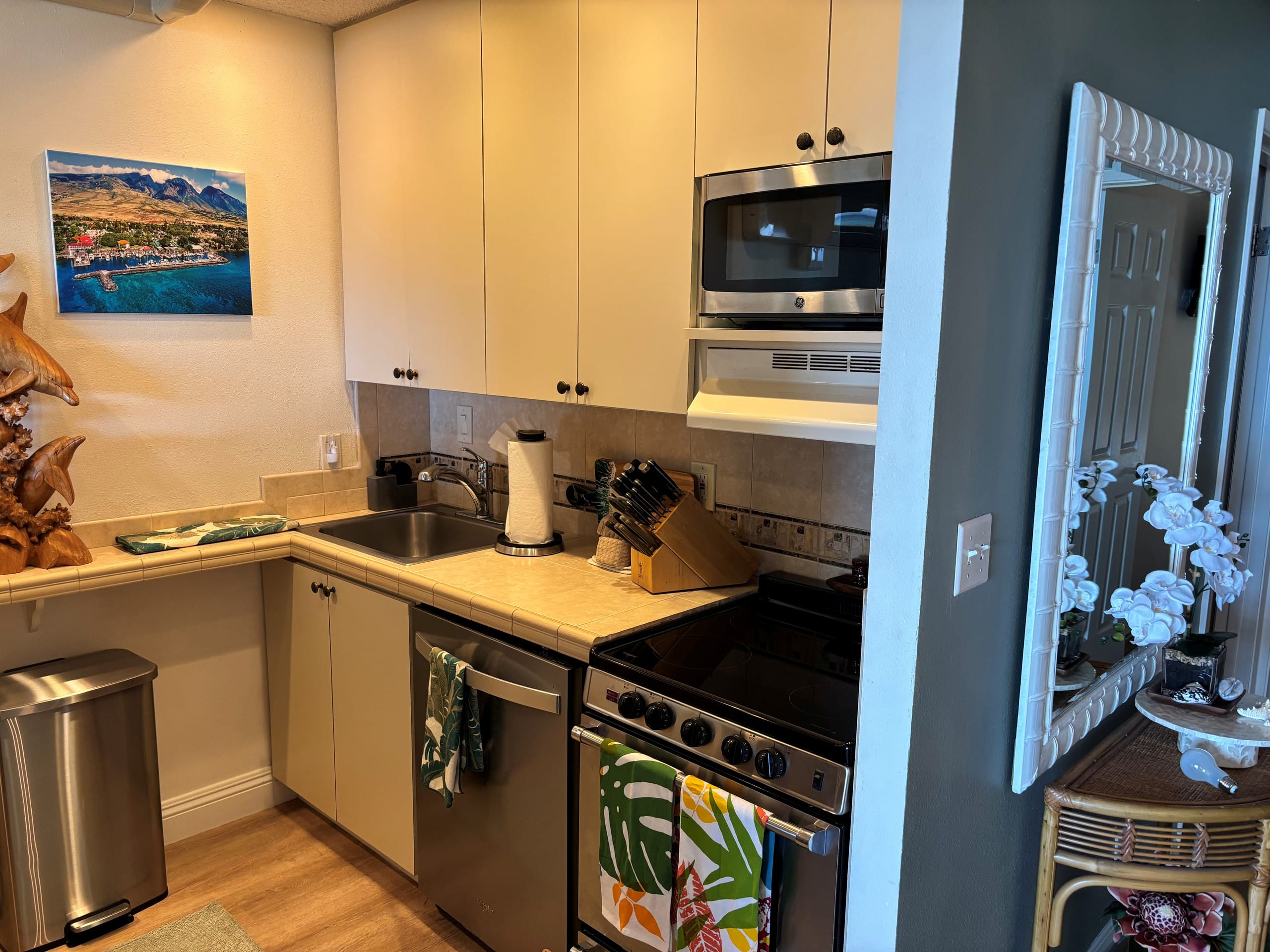 Condo in Lahaina · ★4.88 · 1 bedroom · 1 bed · 1 private bath - Image 4