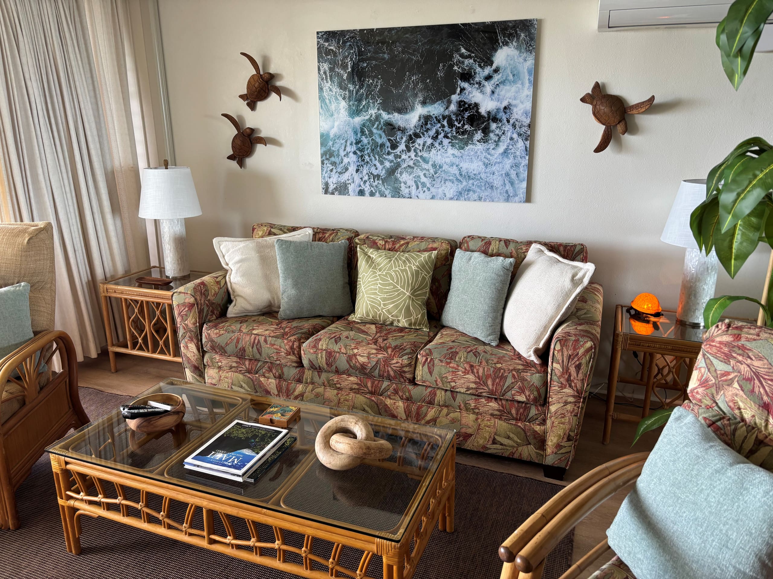 Condo in Lahaina · ★4.88 · 1 bedroom · 1 bed · 1 private bath - Image 8