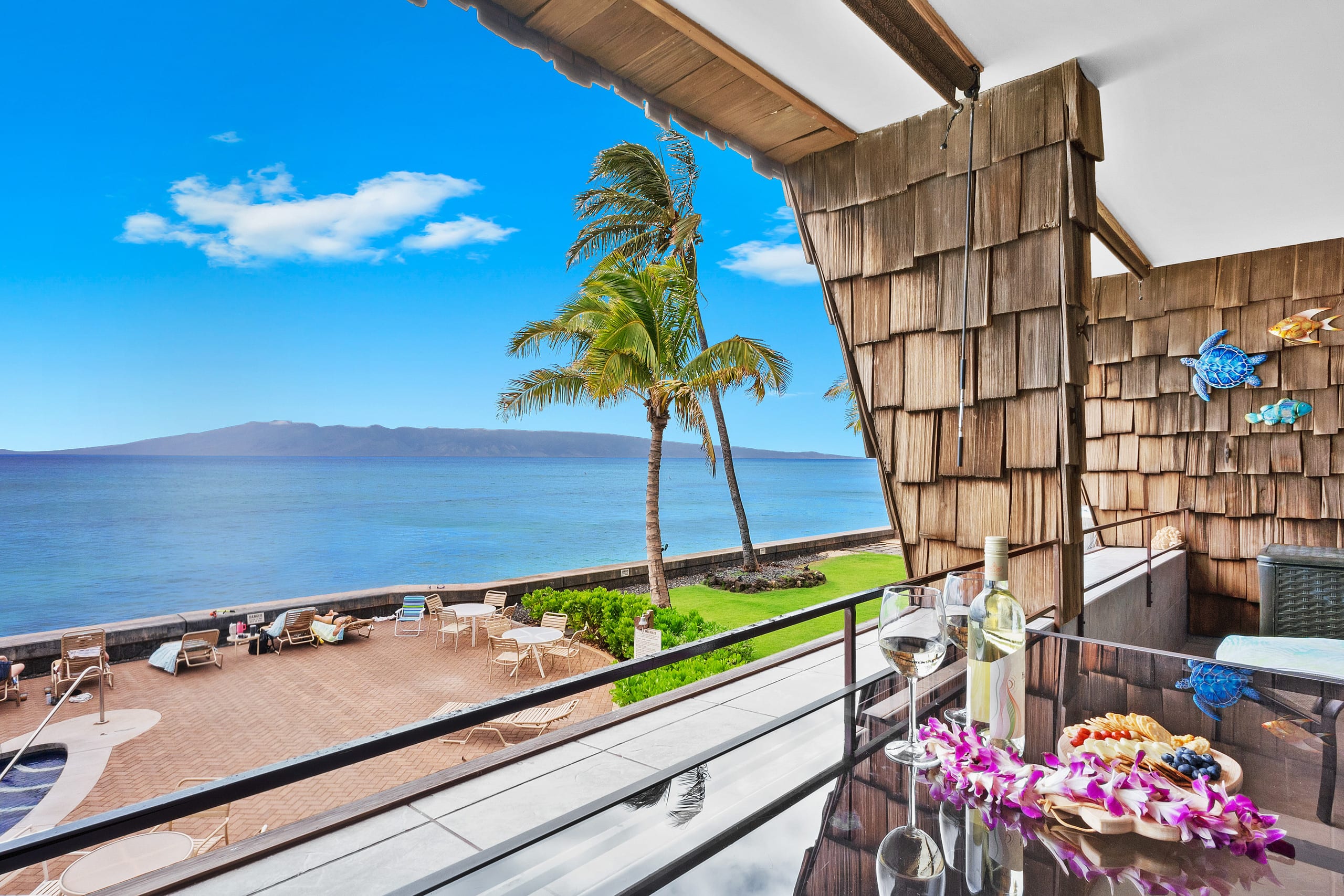 Condo in Lahaina · ★5.0 · 1 bedroom · 3 beds · 1 private bath - Image 12