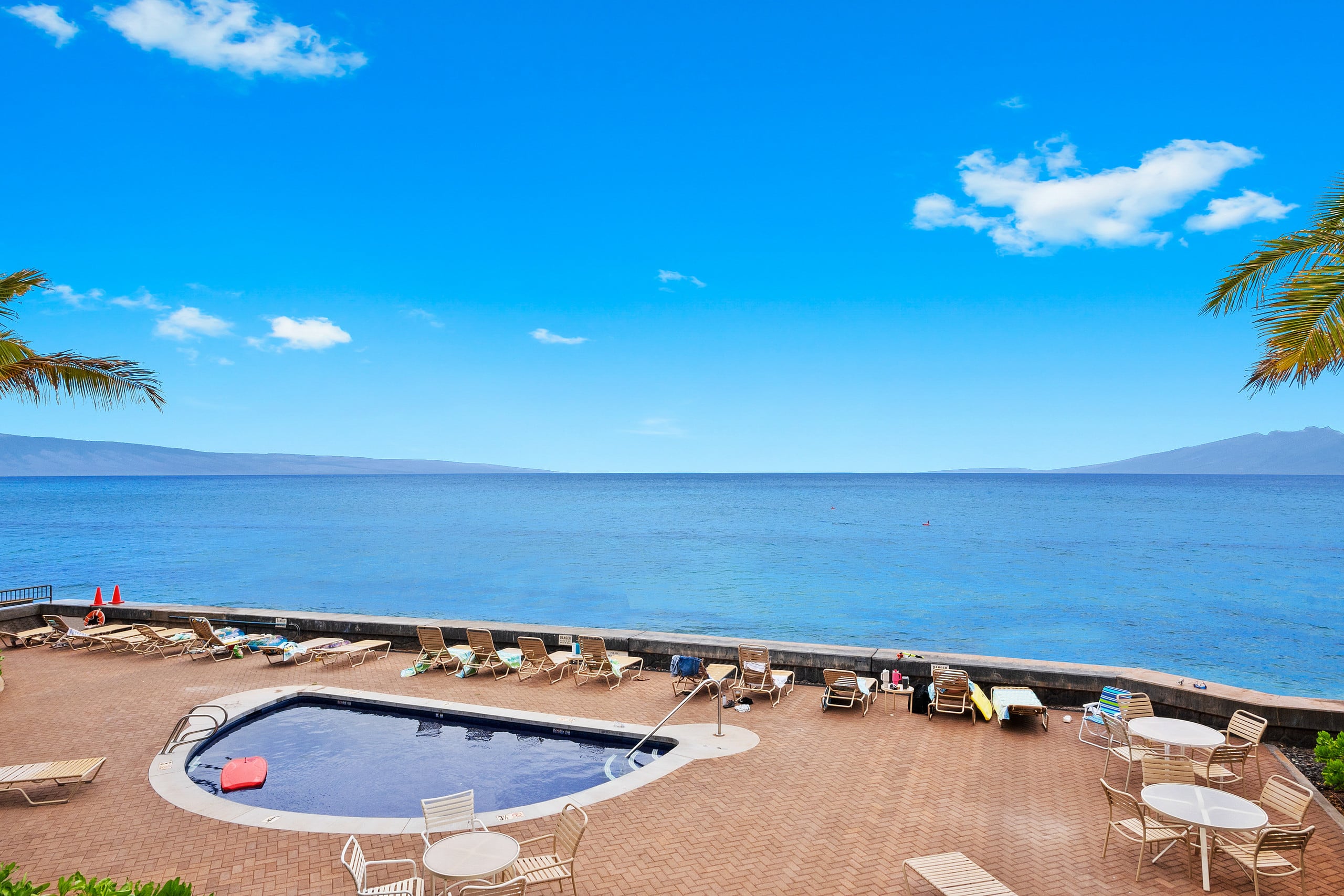 Condo in Lahaina · ★5.0 · 1 bedroom · 3 beds · 1 private bath - Image 43