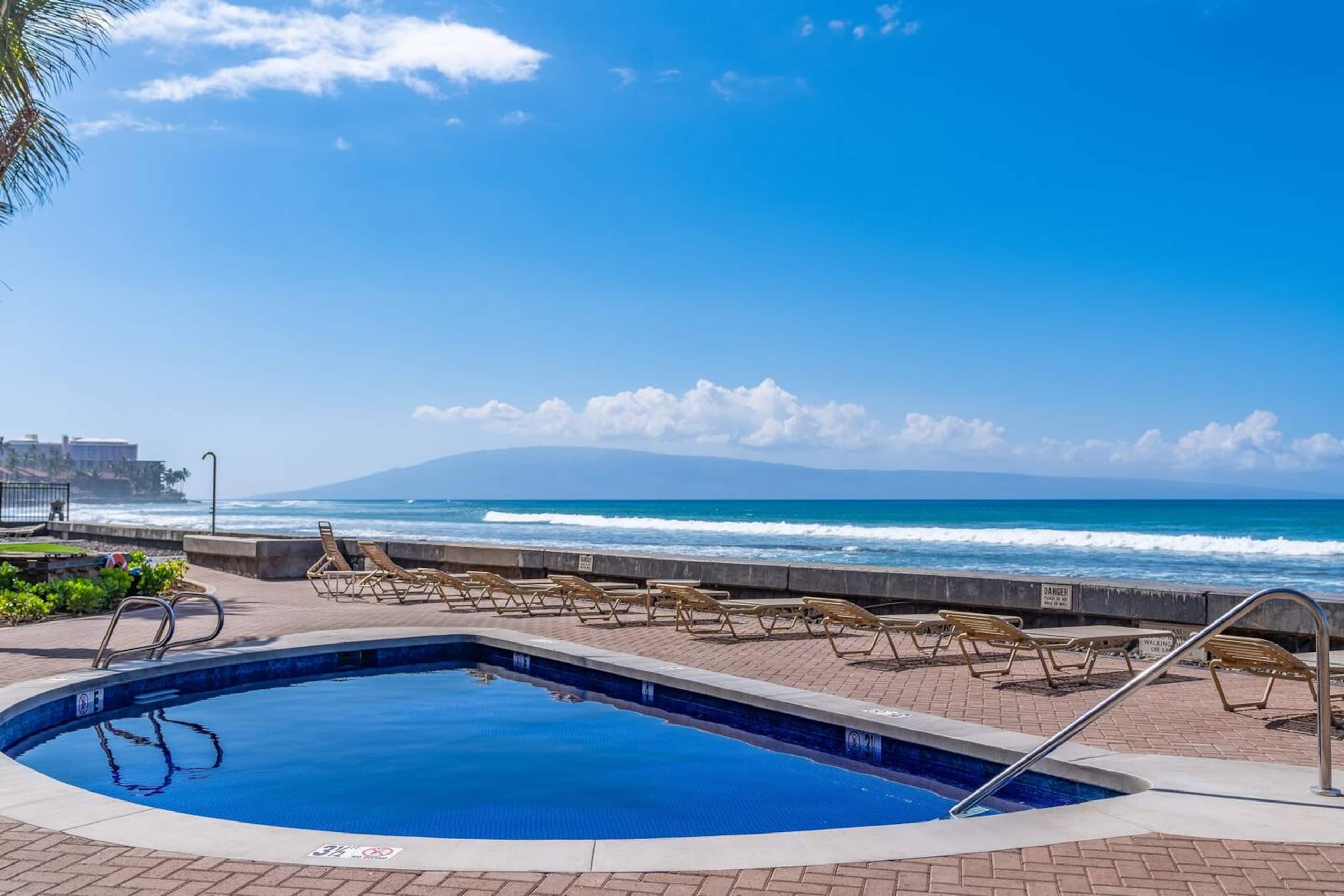 Condo in Lahaina · ★5.0 · 1 bedroom · 3 beds · 1 private bath - Image 48