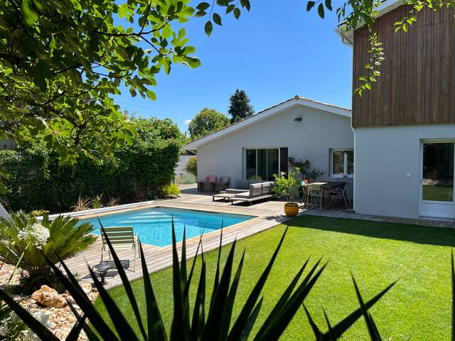 Oasis cachée à 2km de Bordeaux centre avec piscine gallery image 2
