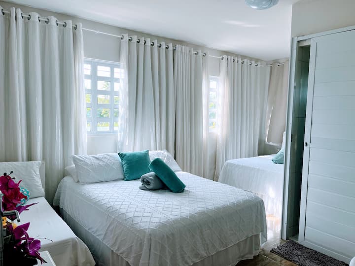 套房（ 1.andar ） 02张双人床+ 01儿童步行-最多05岁！ 