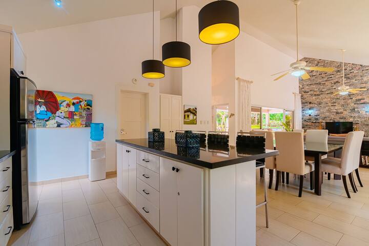 Conti Vacation Rentals managed Airbnb listing 3