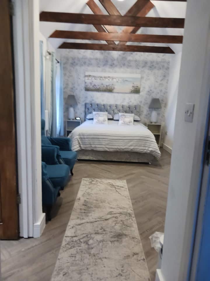 مزينة حديثًا 