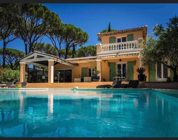 Villa D'aimée 180m2 Piscine A Débordement - Vidauban