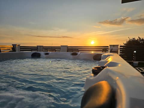 Villa Marilyn Monroe | Private Pool & Jacuzzi