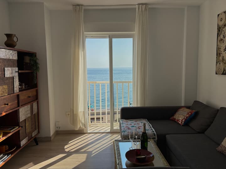 Refuge Boutique • En Première Ligne De Plage - El Ejido