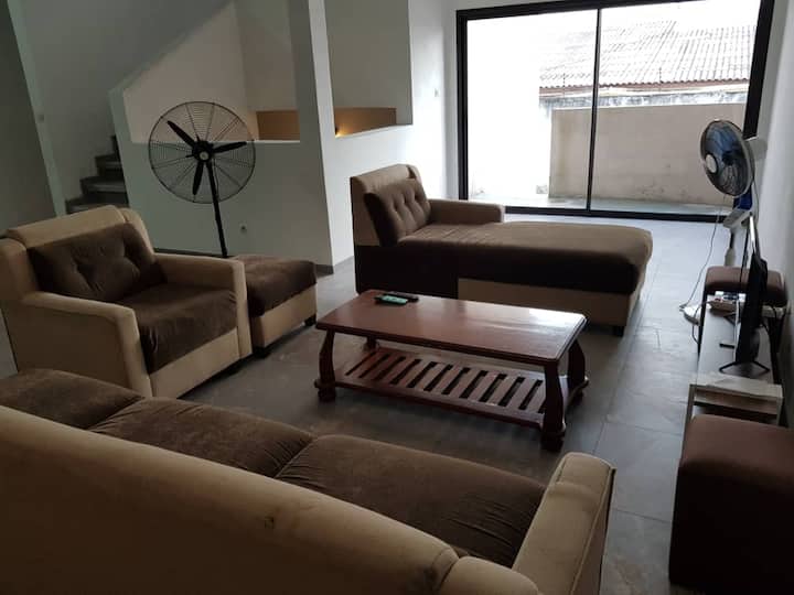 Chambre Privée Dans Villa 1chambres,2personnes - Abidjan