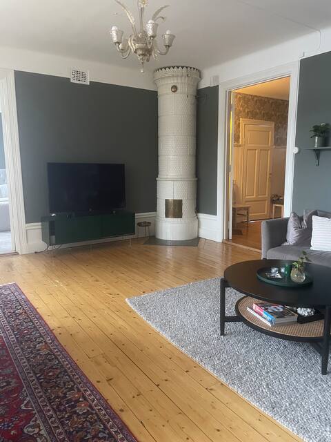 Popular Airbnb listing: Lakeside living 20 mins from central Stockholm in Sollentuna