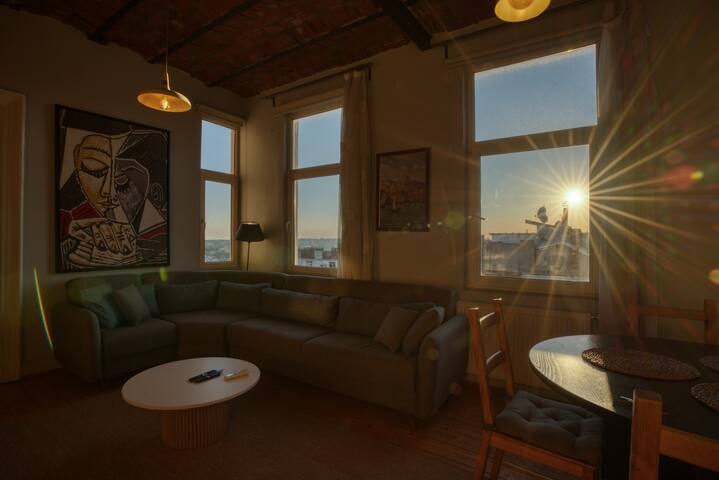 Maison élégante: 3Br-2Bth – Modern & Central gallery image 4