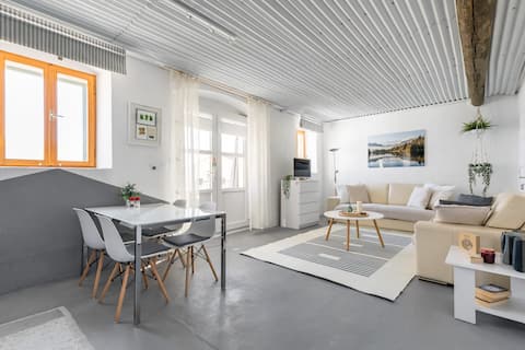 Successful Airbnb property: Koru Apartment with pool in seaside town of Mimice in Mimice