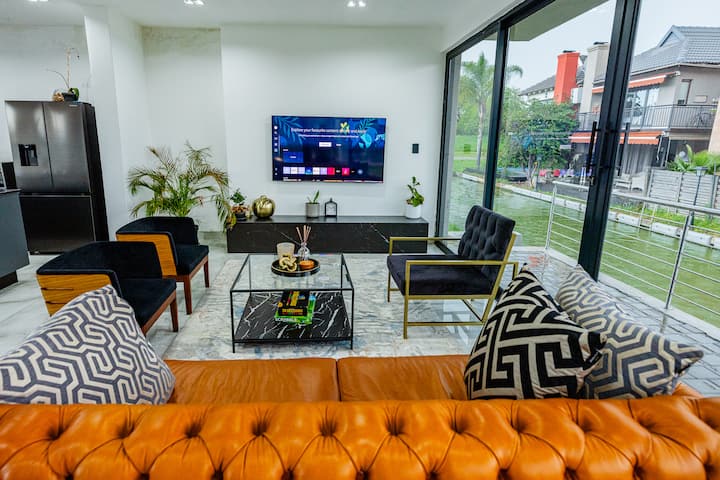 Sucassa 54 •Luxury 2 Bedroom • Dam & Mountain View - Hartbeespoort