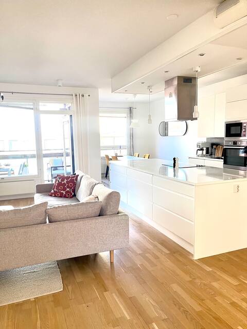 Successful Airbnb property: In the center of Tampere, for a family, 4 rooms + kitchen + sauna + 2 toilets in Kaakinmaa