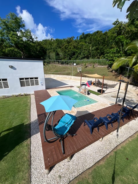 Beach house with pool on the Naguabo esplanade