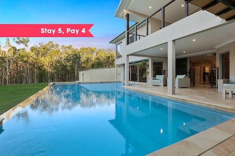 Serenity, Sprawling Home Surrounded By Acreage