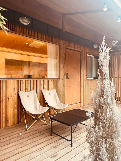 Spacious terrace single-family house/Pigol Forest House-House/- /
