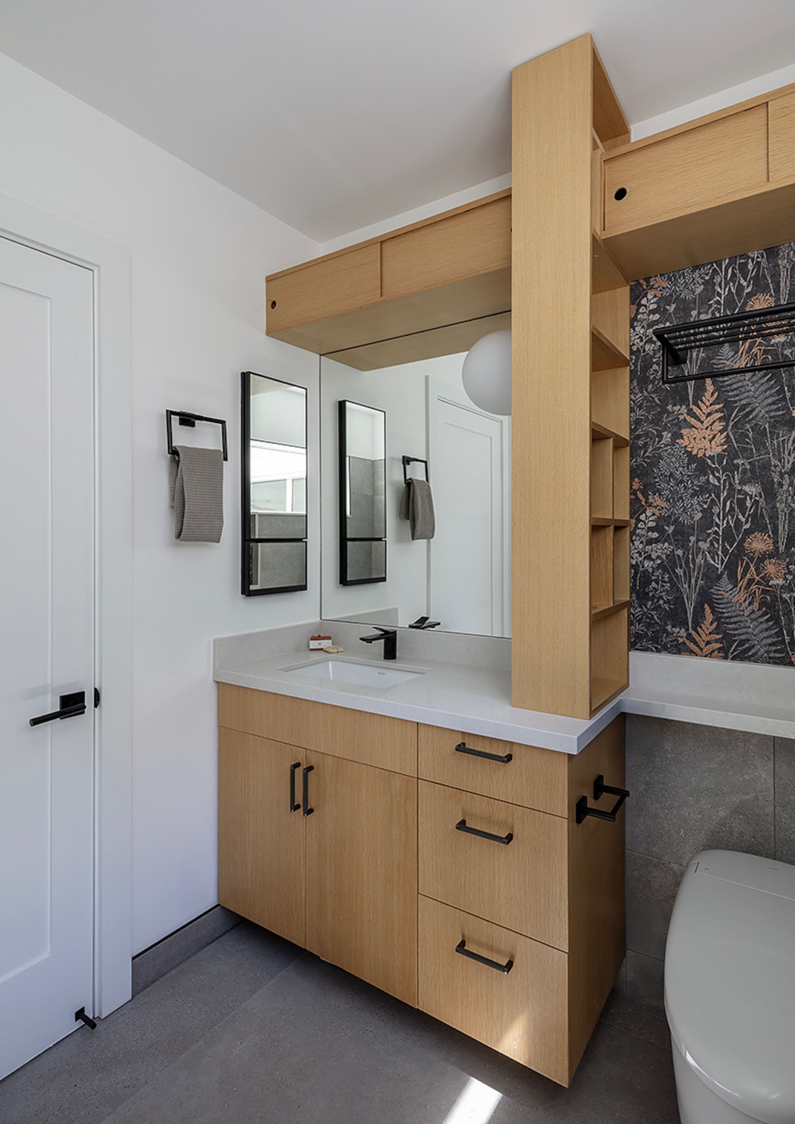 Home in San Francisco · ★4.94 · 4 bedrooms · 5 beds · 3 baths - Image 13