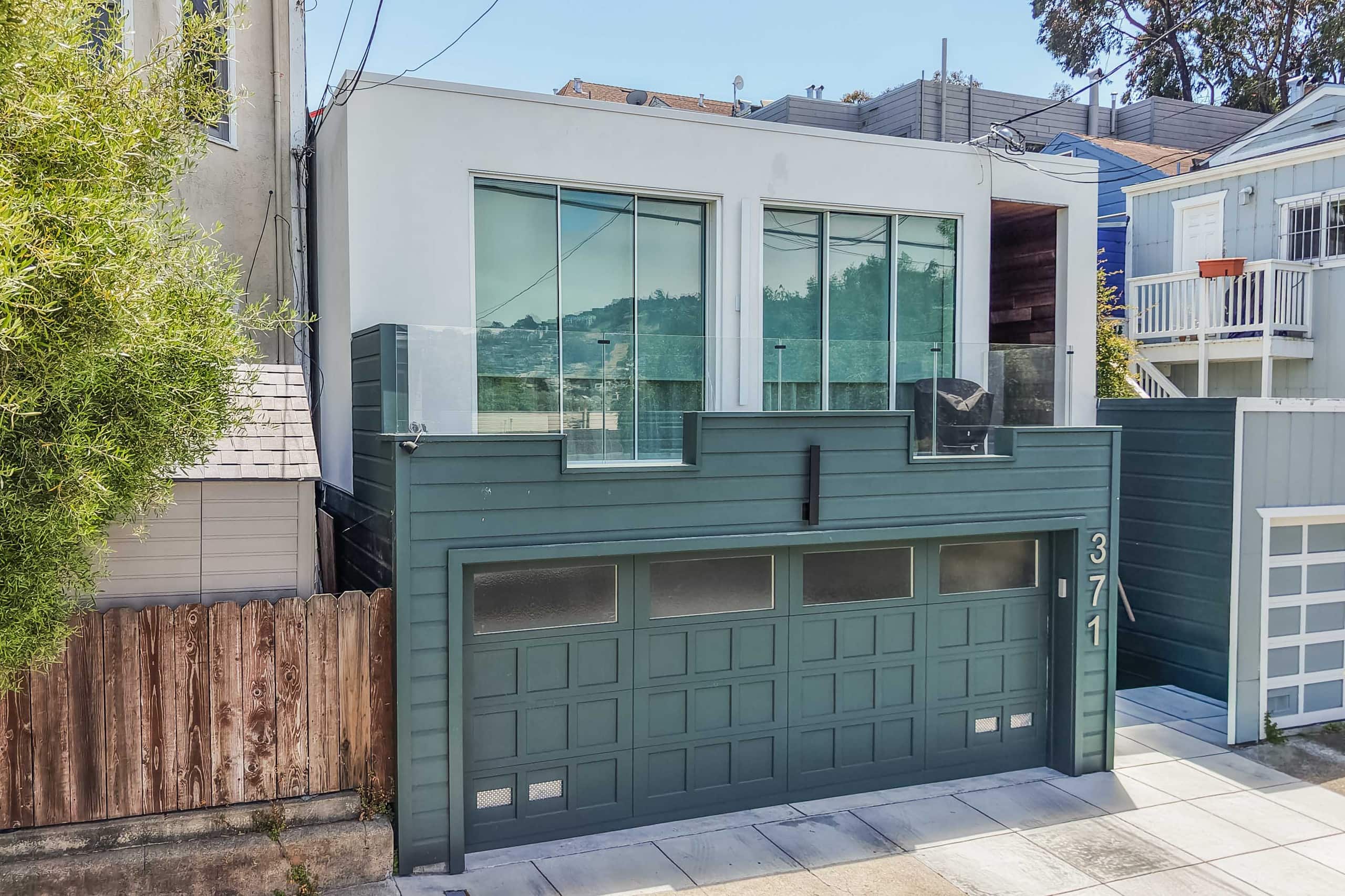 Home in San Francisco · ★4.94 · 4 bedrooms · 5 beds · 3 baths - Image 21