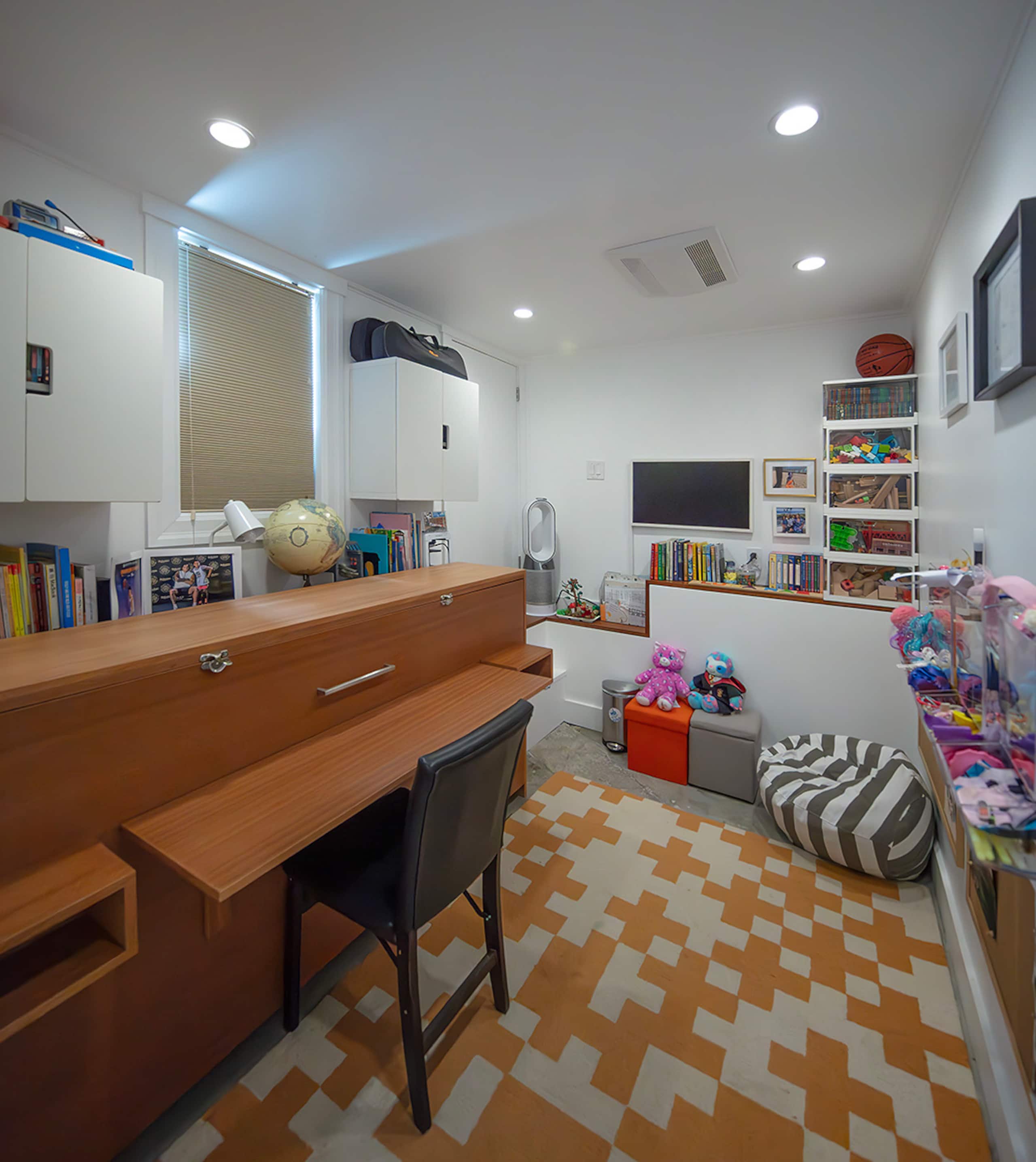 Home in San Francisco · ★4.94 · 4 bedrooms · 5 beds · 3 baths - Image 11