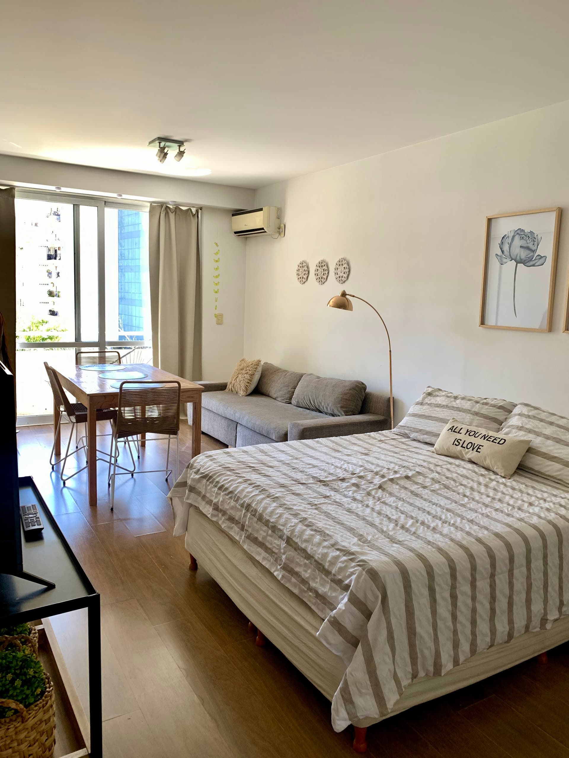 One-bedroom apartment in Palermo Hollywood with balcony and pool/garden views