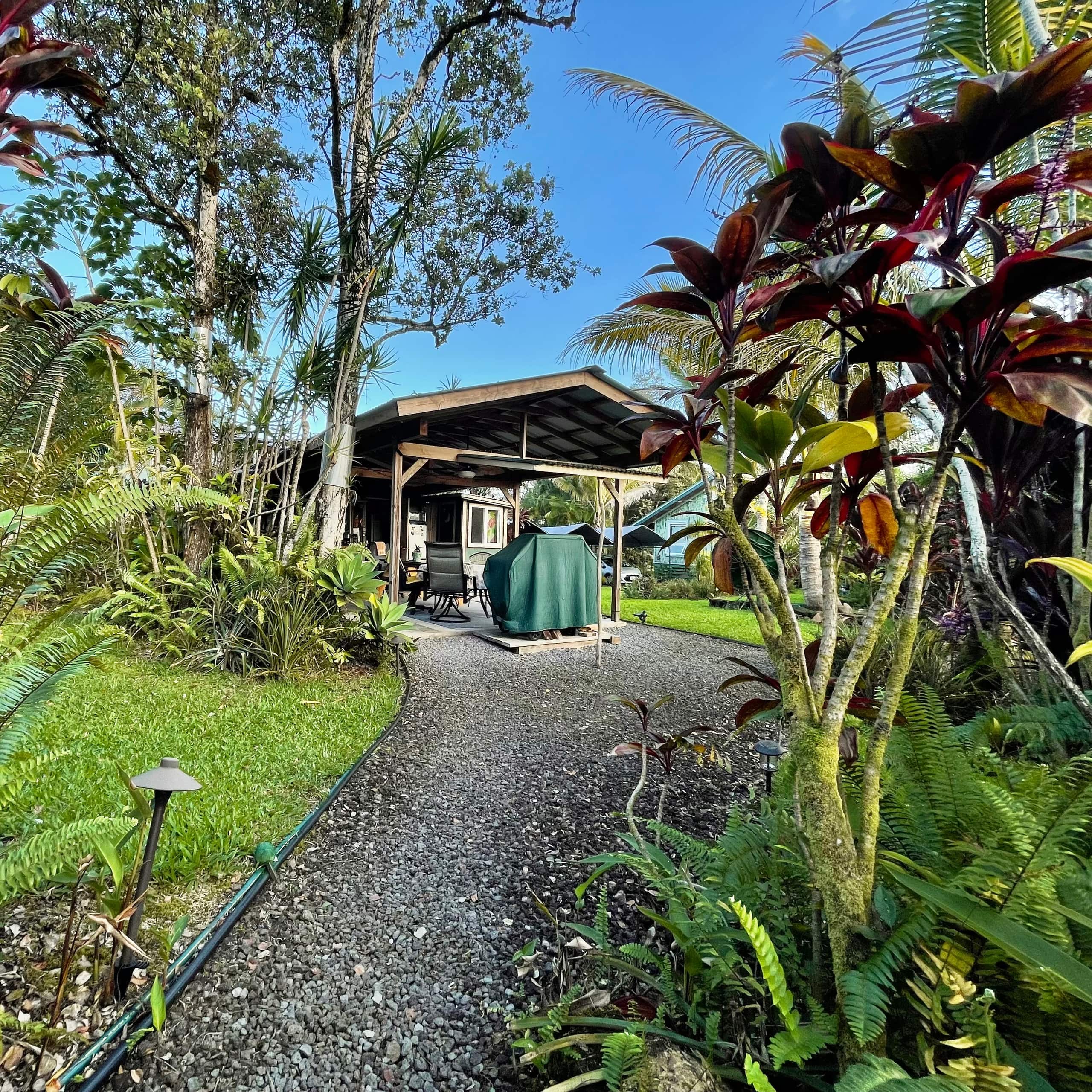 A Tropical Garden Suite - Photo 40