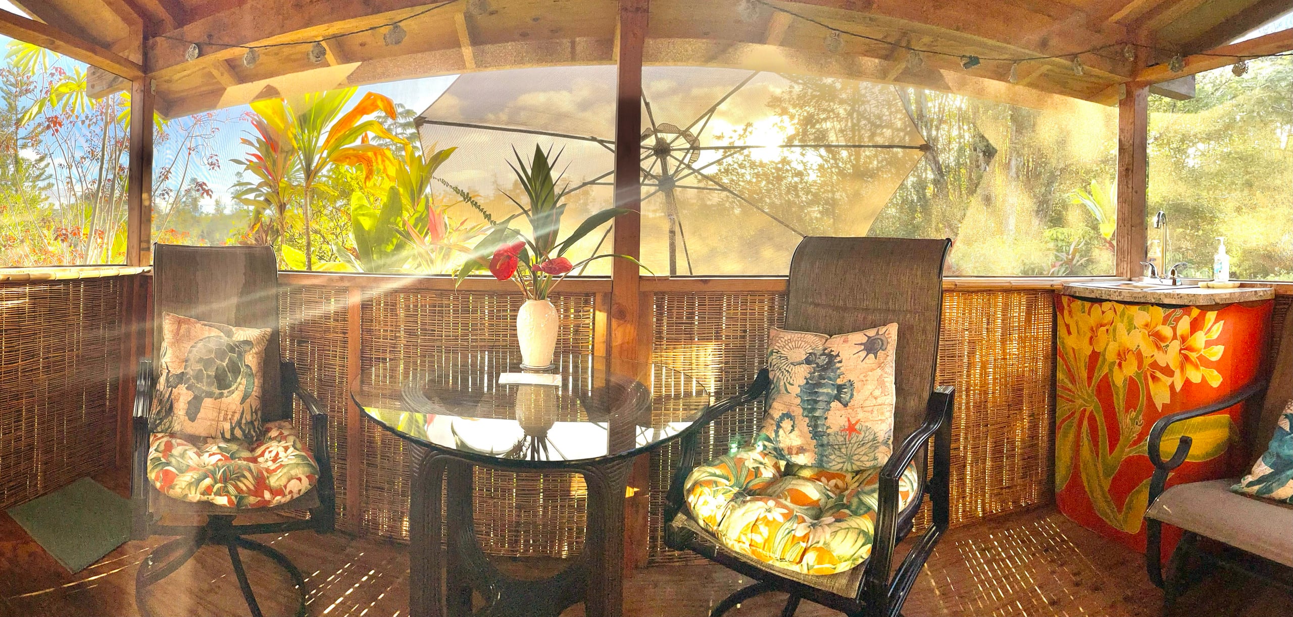 A Tropical Garden Suite - Photo 20