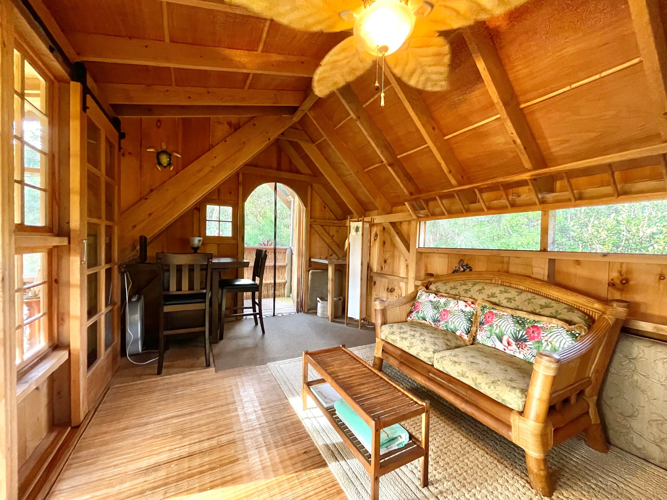 A Tropical Garden Suite - Photo 8