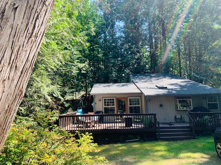 Island Home In Beachfront Community, Pools Open! - Penrose Point State Park, Lakebay