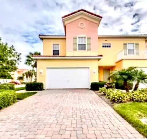 Top Airbnb: Florida Vacation-Fort Myers-Pool-Gated Community in Cape Coral / Fort Myers