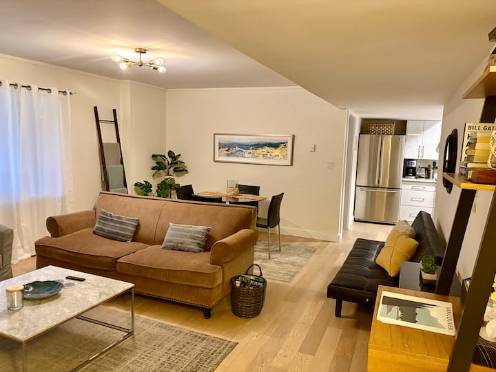 Grand Blvd, 2 Bdrm, Laundry, Patio And Parking - 6400