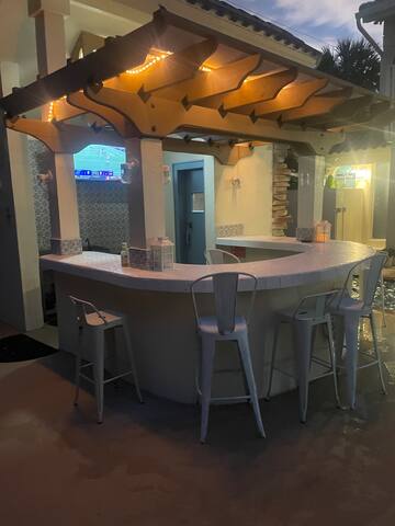 Huge private pool oasis, Steps to beach, golf cart gallery image 3