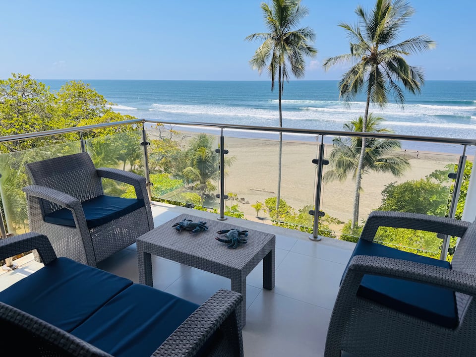 New Penthouse Condo @ pristine Bejuco Beach — foto 1