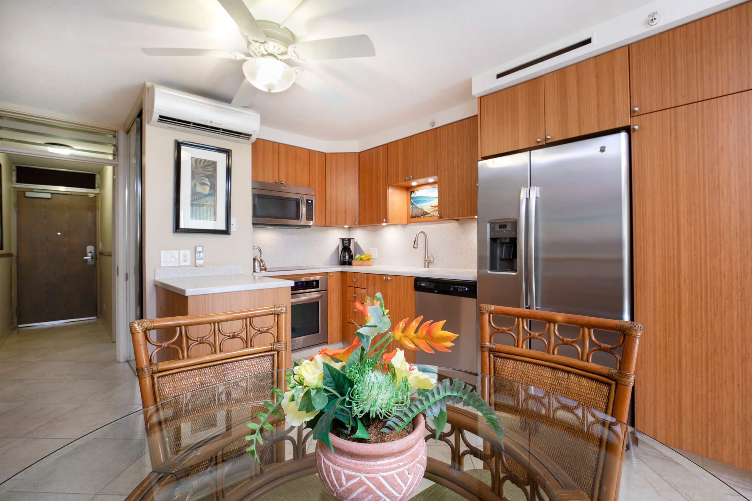 Condo in Kihei · ★4.93 · 1 bedroom · 2 beds · 1 bath - Image 10