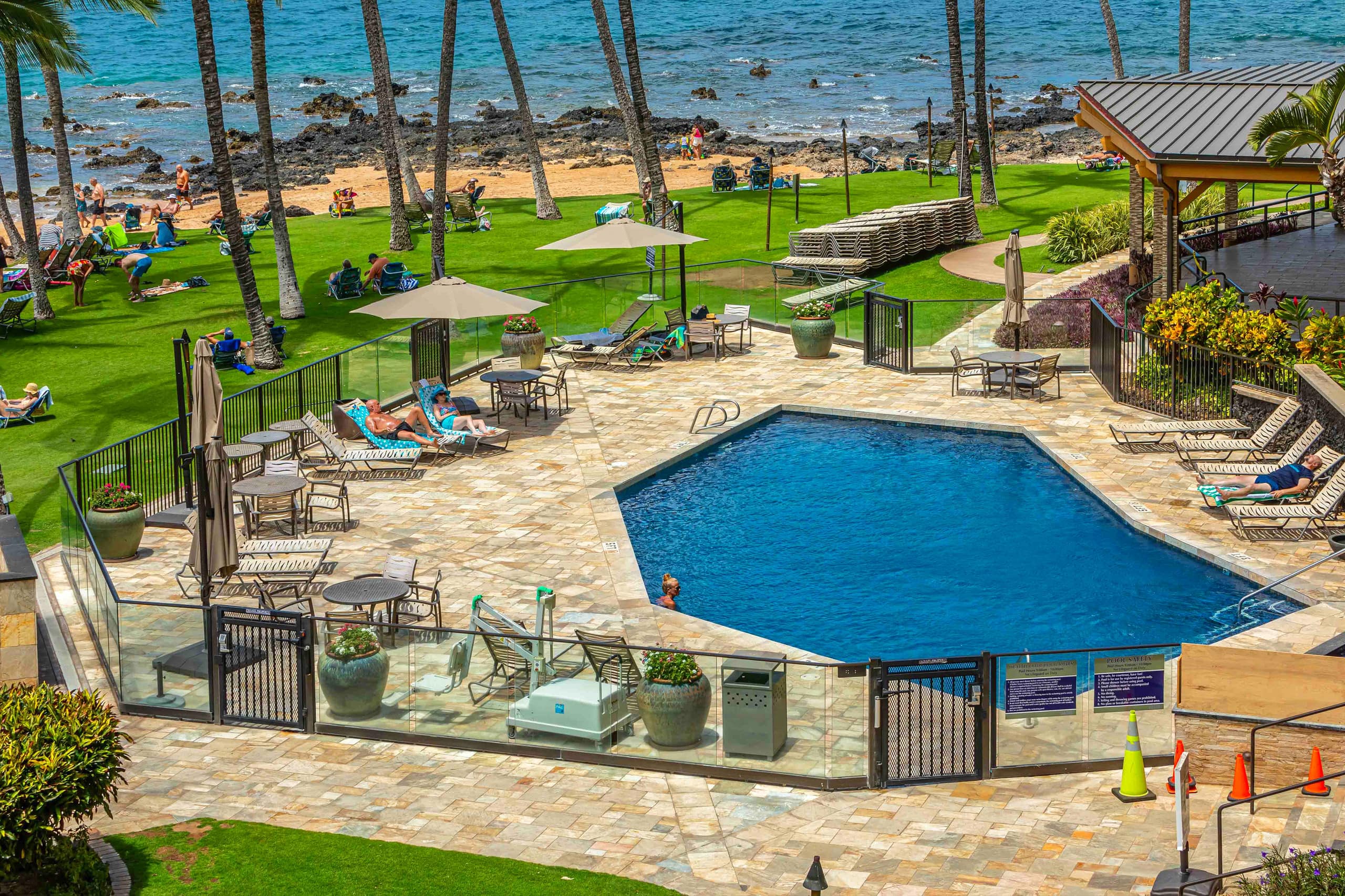 Condo in Kihei · ★4.93 · 1 bedroom · 2 beds · 1 bath - Image 5