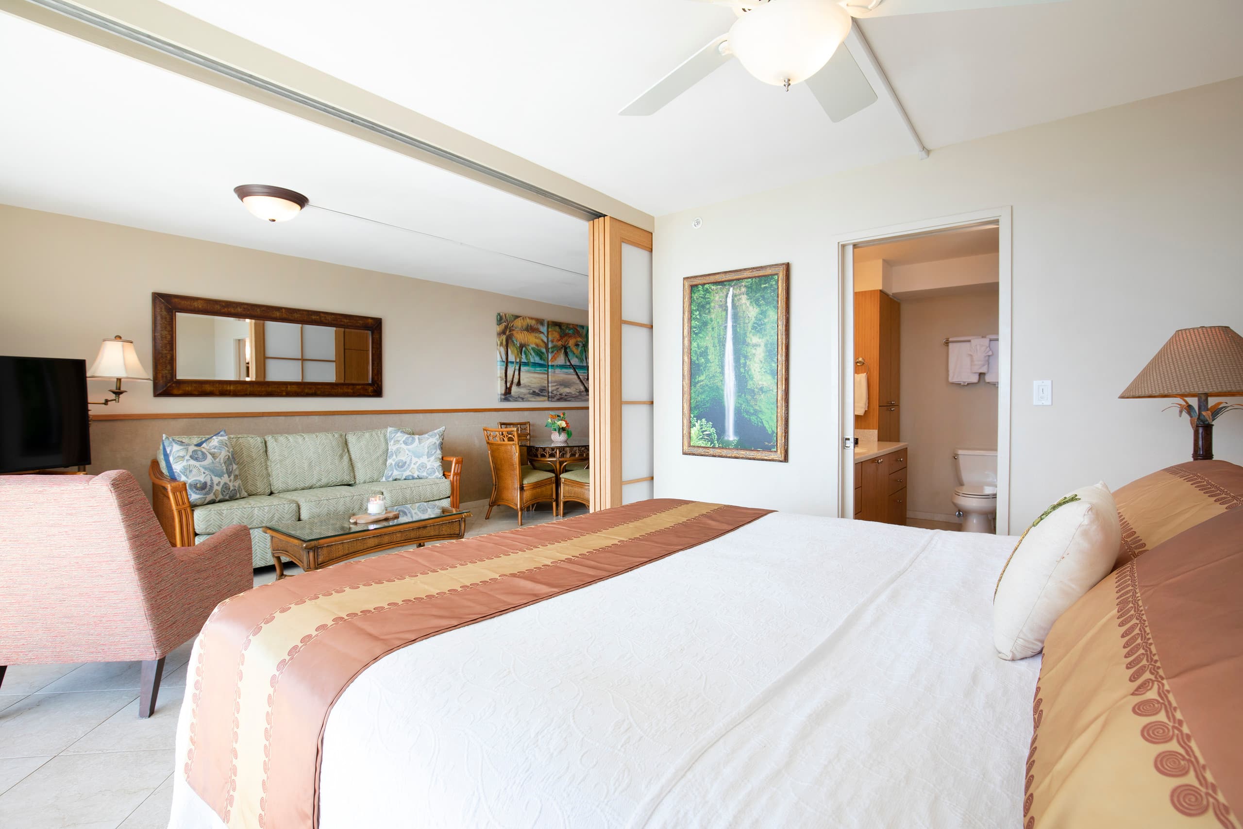 Condo in Kihei · ★4.93 · 1 bedroom · 2 beds · 1 bath - Image 11