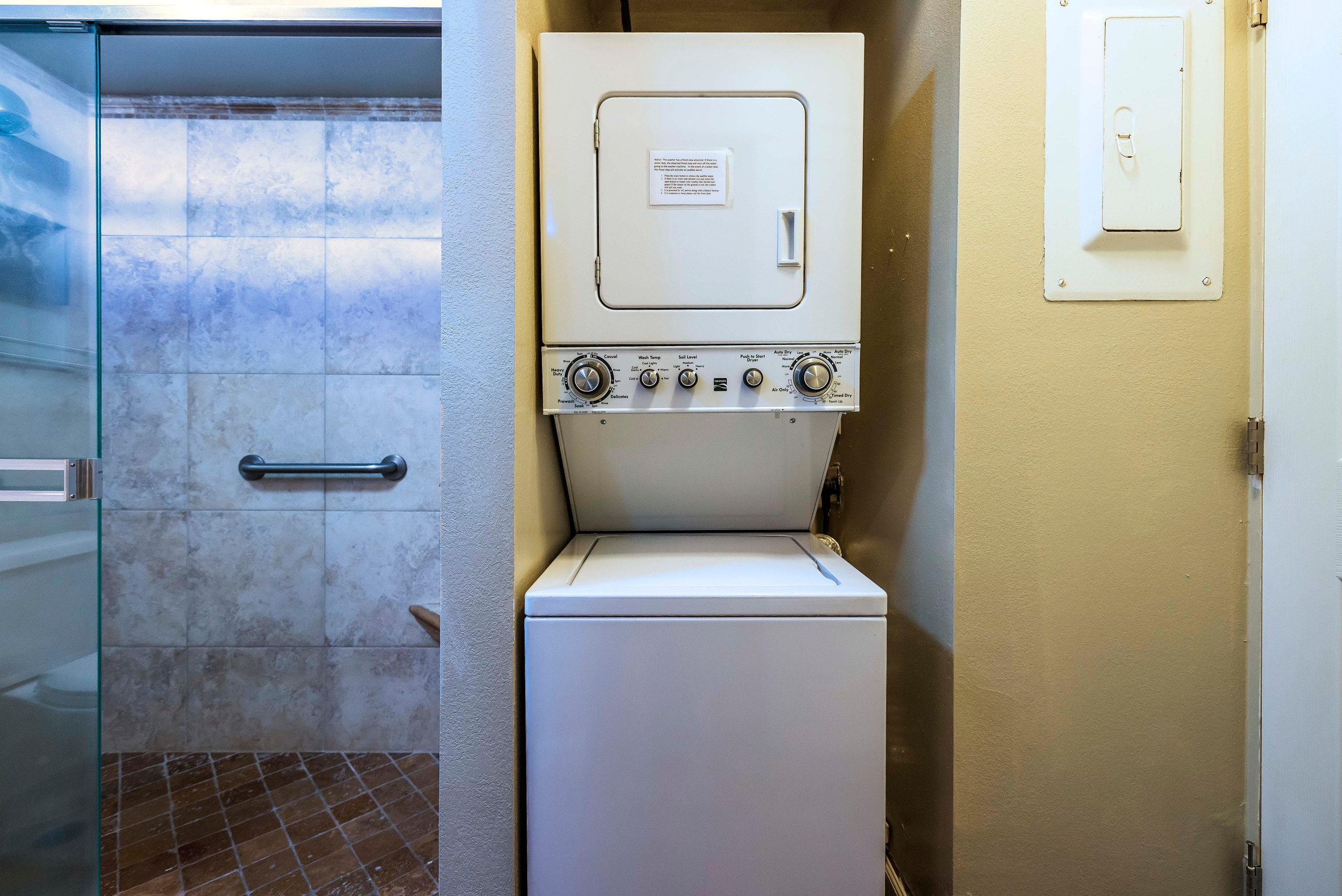 Condo in Lahaina · ★4.85 · 1 bedroom · 1 bed · 1 bath - Image 18
