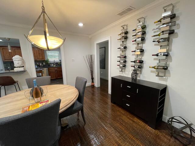 In the heart of the M streets Beautiful Tudor home gallery image 4