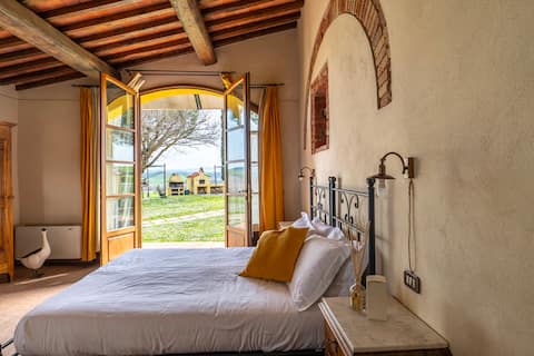 Boheme apartment with pool and view