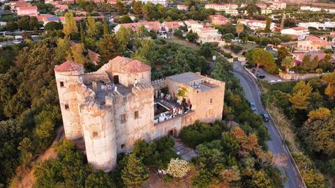 Praia a Mare Castle for 10 people with sea views