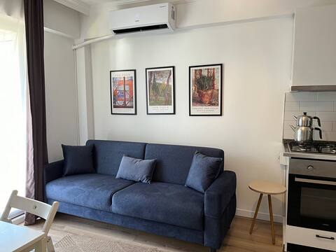 Top performing Airbnb: Apartment with Heating and Spacious Balcony in the Center in İmbros