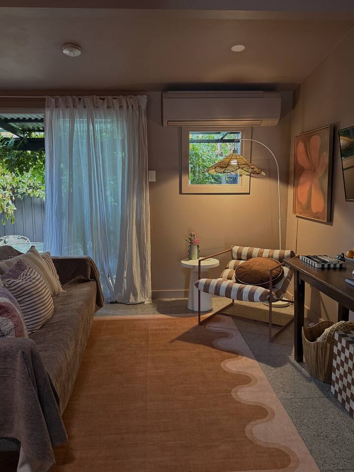 Ronald’s: A Renovated Home In 'Carrodise' - Newcastle