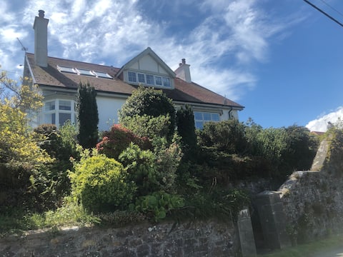 lovely views of sea, Caldey, golf & Tenby.