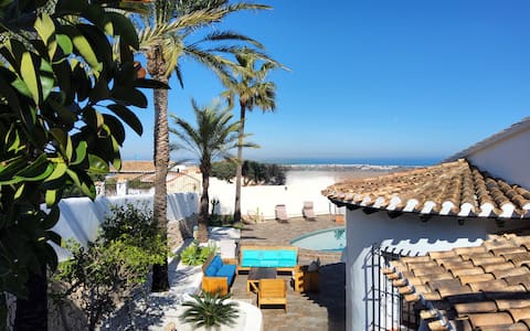 Beautiful Villa with Sea View