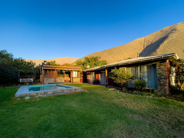 Casa Elqui Diaguitas – Pool and Mamalluca view