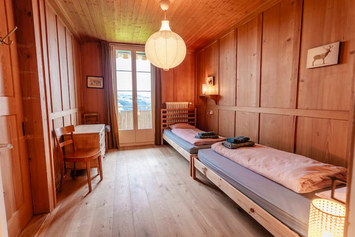 Schlafzimmer 2