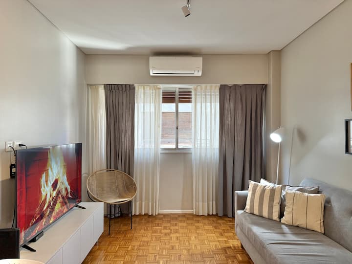 Apto Moderno Con Dos Baños Y Tres Camas. Recoleta - Buenos Aires